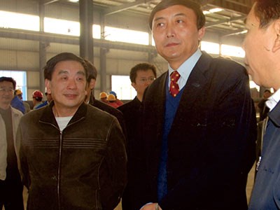 原湖南省副省長徐明華視察生產(chǎn)車間，彭琪董事長現(xiàn)場陪同